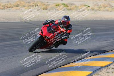 media/Dec-18-2022-SoCal Trackdays (Sun) [[8099a50955]]/Turn 4 Inside (10am)/